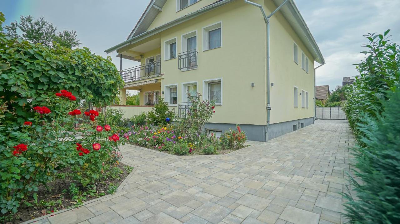 Vilux With Indoor Private Parking Apartamento Braşov Exterior foto