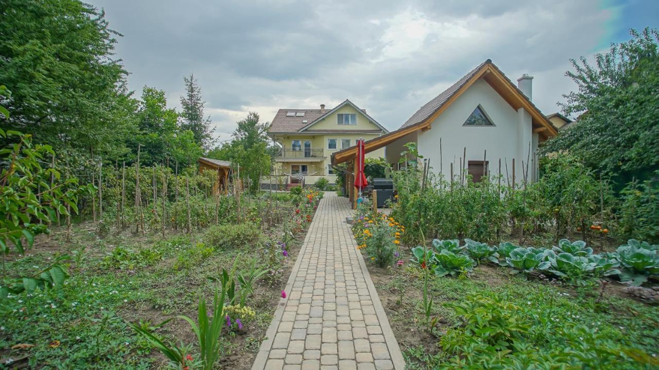 Vilux With Indoor Private Parking Apartamento Braşov Exterior foto