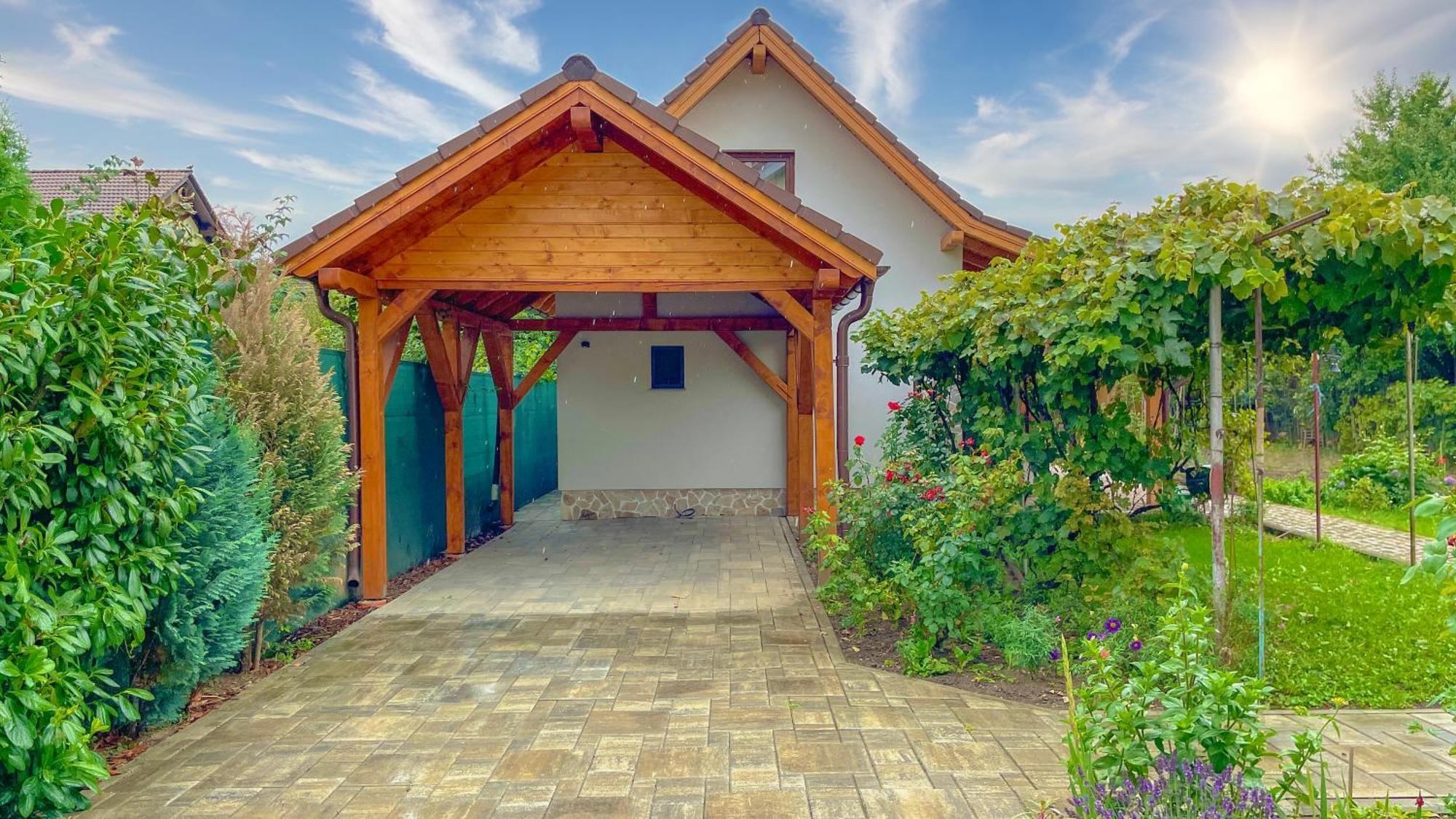 Vilux With Indoor Private Parking Apartamento Braşov Exterior foto